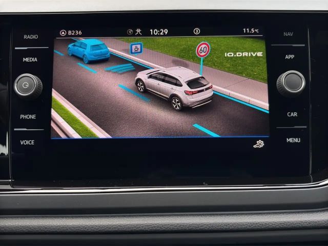 Volkswagen Taigo 1.0 TSI R-Line Style