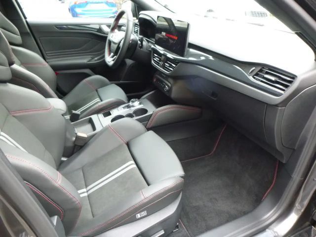 Ford Focus EcoBoost ST Line