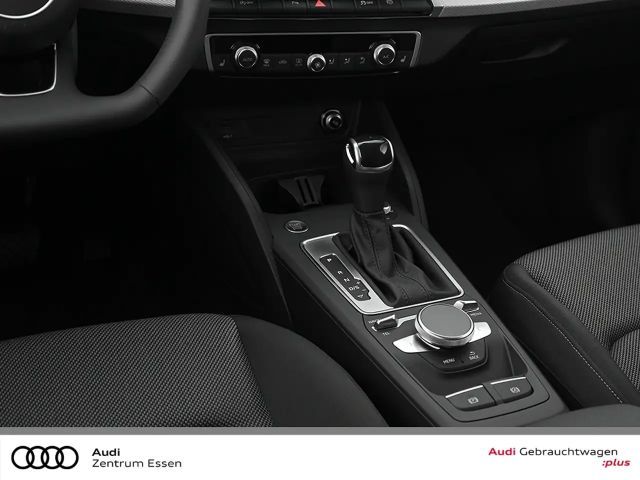 Audi Q2 35 TFSI S-Line