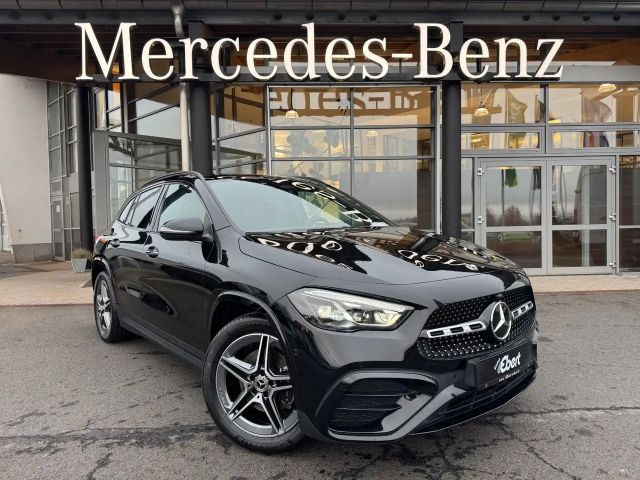 Mercedes-Benz GLA 200 AMG Line