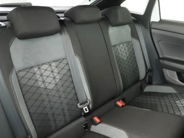 Volkswagen Taigo 1.5 TSI DSG IQ.Drive R-Line