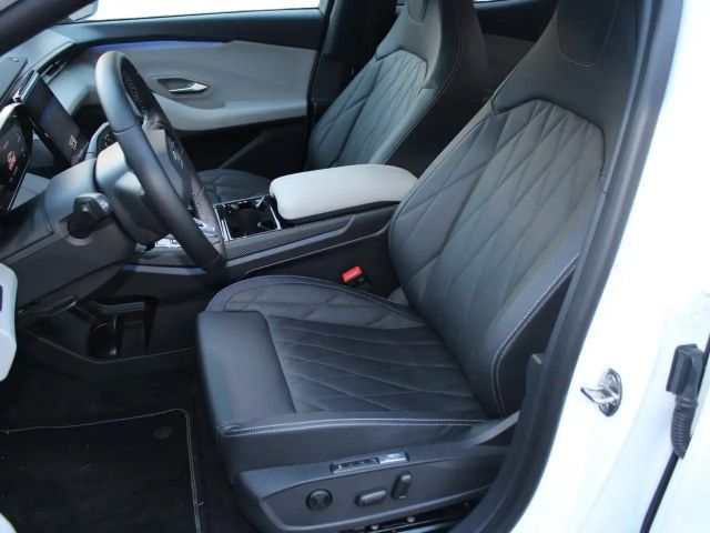 Ford Capri Premium RWD