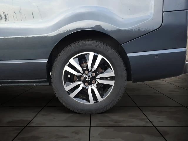 Renault Trafic Blue Grand Spaceclass