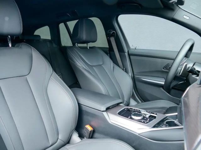 BMW 330 330e M-Sport Touring