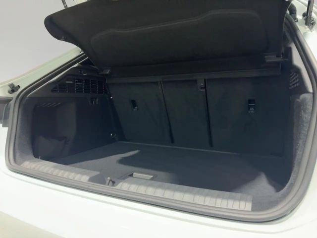 Audi A3 30 TDI S-Line S-Tronic Sedan