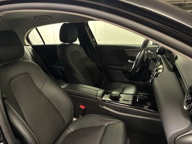 Mercedes-Benz A 250 A 250 e Hatchback