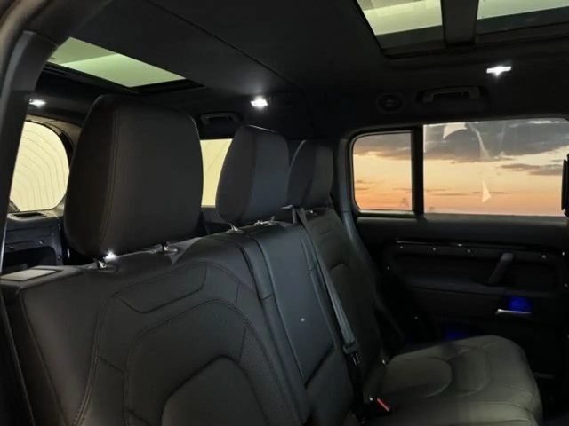 Land Rover Defender D300 SE