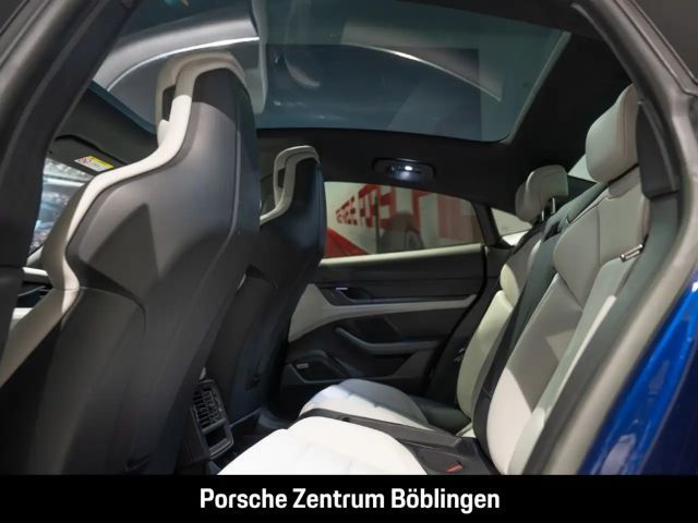 Porsche Taycan 4S