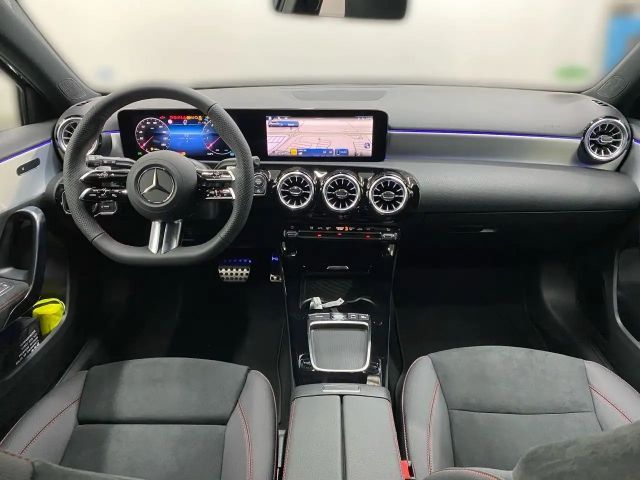 Mercedes-Benz A 200 AMG Line