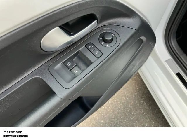 Volkswagen up! Active