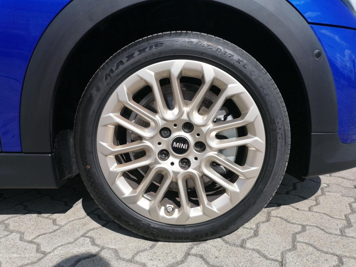 MINI Cooper Favoured