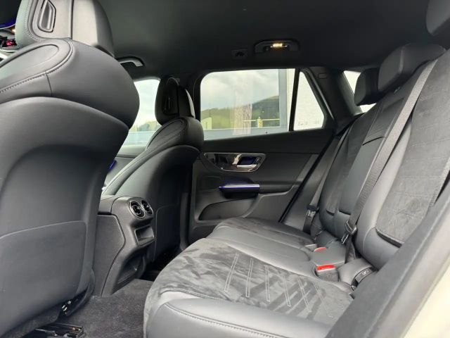 Mercedes-Benz GLC 300 4MATIC AMG Line