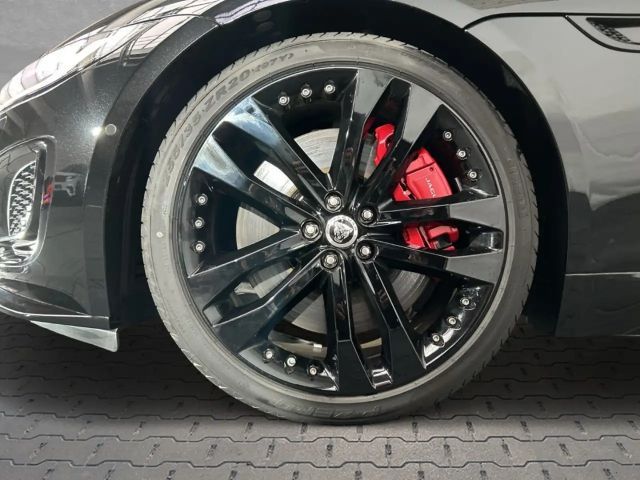 Jaguar F-Type AWD Coupe