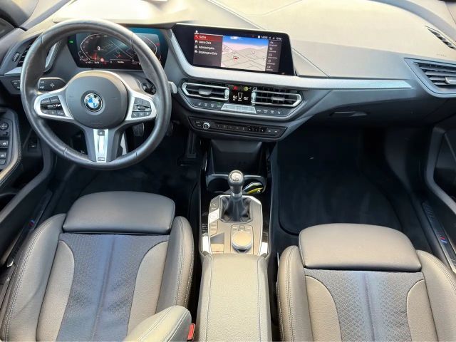 BMW 118 118i M-Sport Sedan