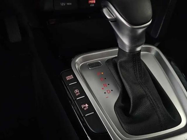 Kia Ceed / Ceed Automatik | AHK | SHZ | NAVI