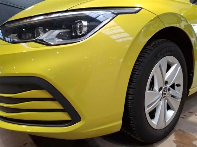 Volkswagen Golf 1.5 eTSI DSG Life