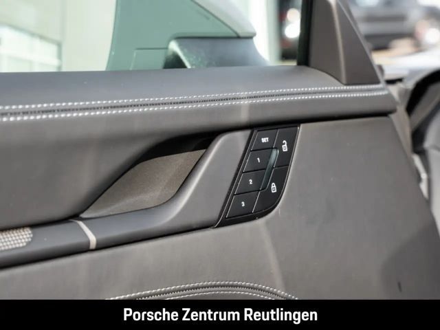 Porsche 992 4 Carrera Coupé GTS