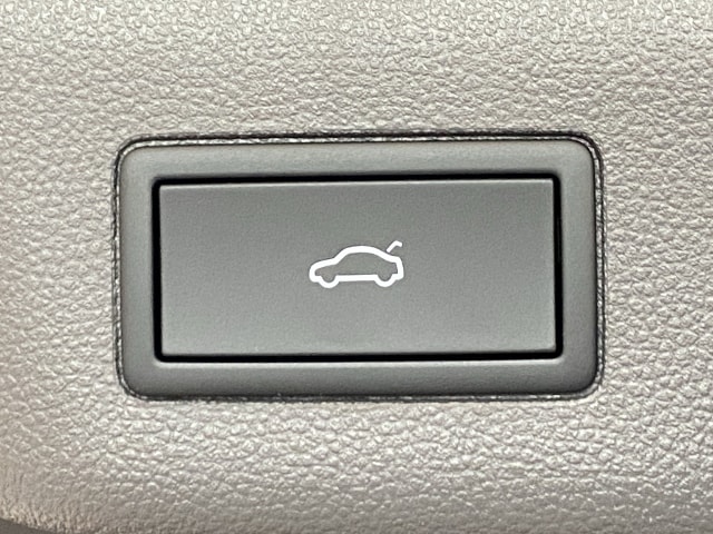 Volkswagen Multivan 2.0 TDI DSG Lang T7