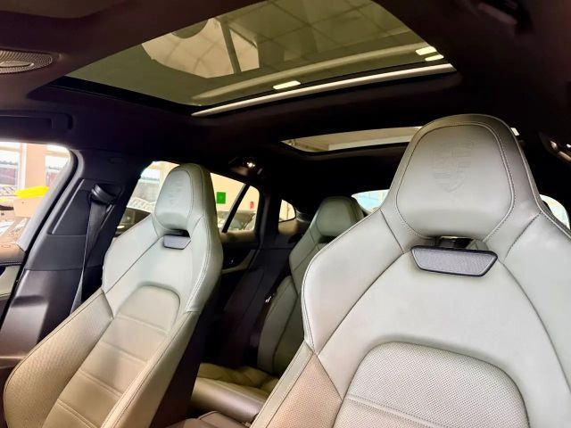 Porsche Panamera 4S E-Hybrid