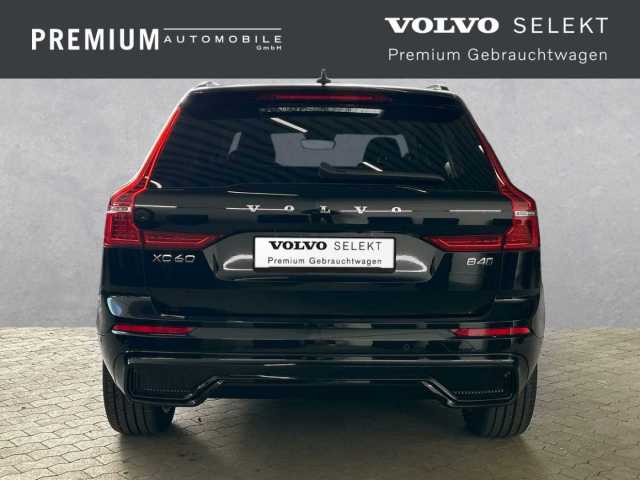 Volvo XC60 AWD Dark Plus