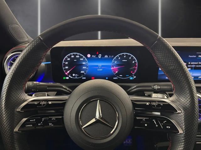 Mercedes-Benz CLA 200 AMG Line Coupé