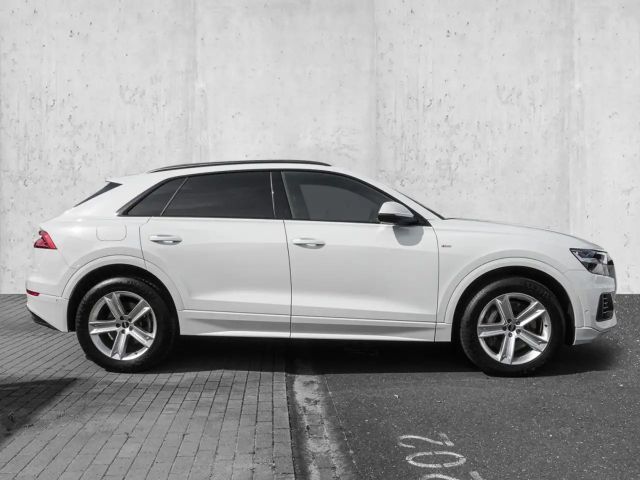 Audi Q8 55 TFSI Hybride Quattro