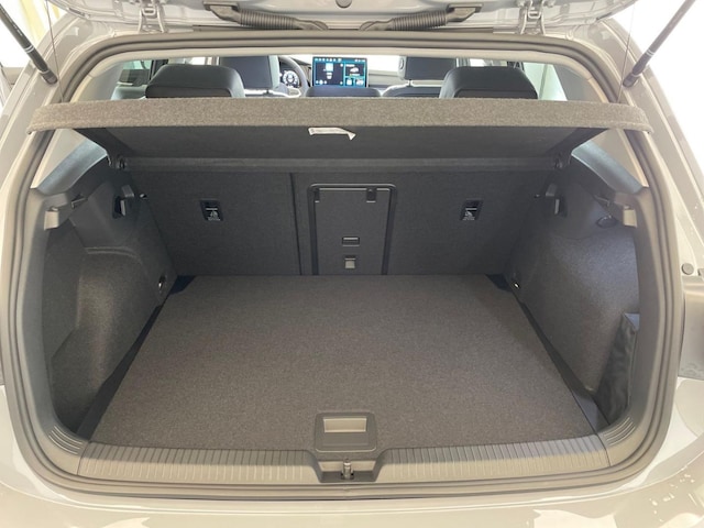 Volkswagen Golf 1.5 eTSI DSG Golf VIII