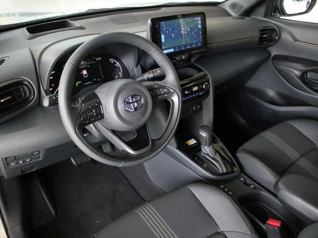 Toyota Yaris Cross Adventure Advanced Safety Paket HUD PDC 18Zoll ele