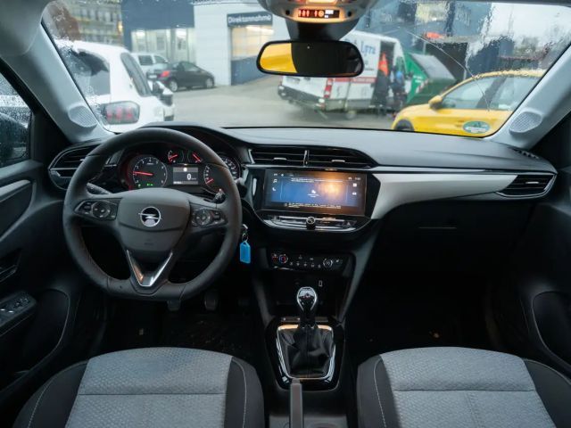 Opel Corsa F 1.2 75 PS