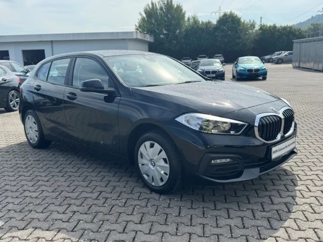BMW 116 116i 5-deurs Sedan