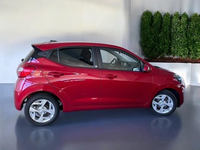 Hyundai i10 1.0