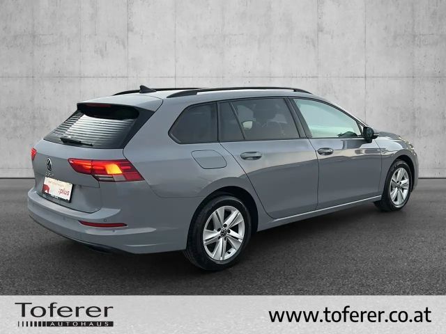 Volkswagen Golf Life Variant