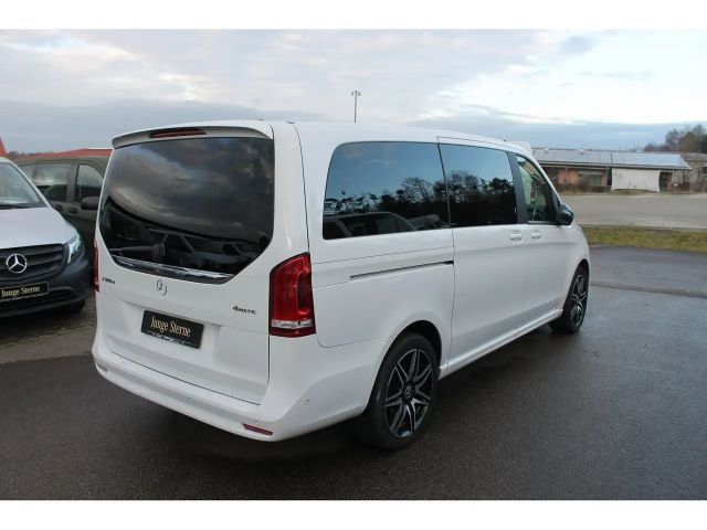Mercedes-Benz V 300 4MATIC AMG Line V 300 d