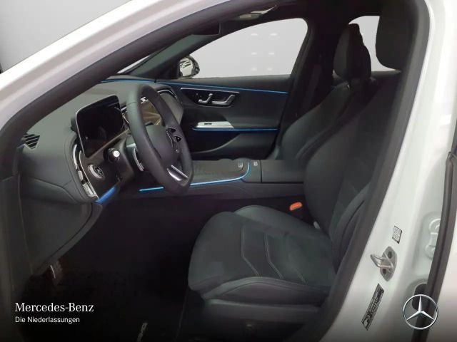 Mercedes-Benz E 200 AMG Line Sedan