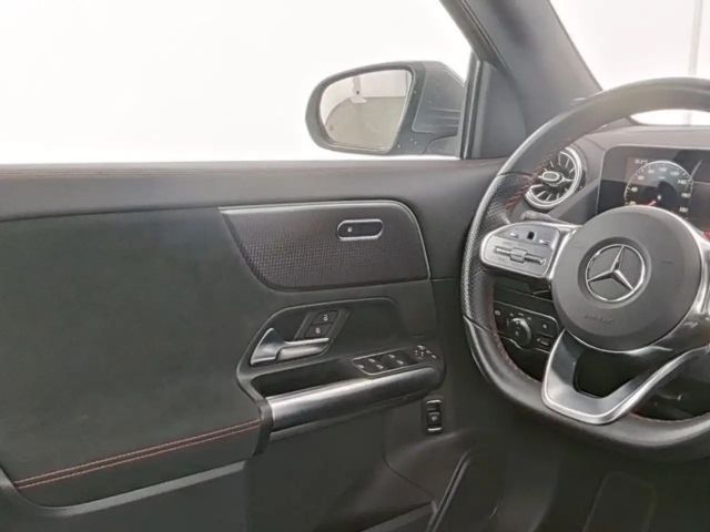 Mercedes-Benz EQA 250 AMG Line