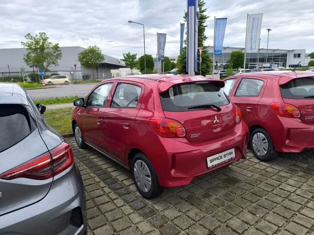 Mitsubishi Space Star Star