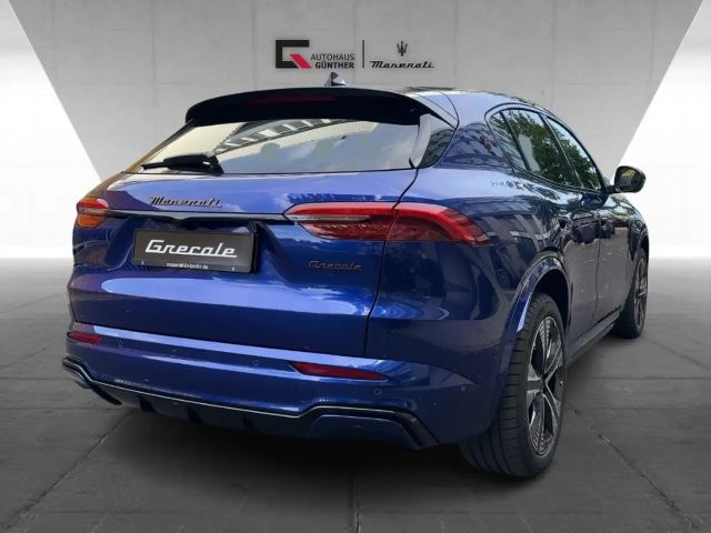 Maserati Grecale Folgore mit 558 PS Allrad 500 KM Reichweite - Mase