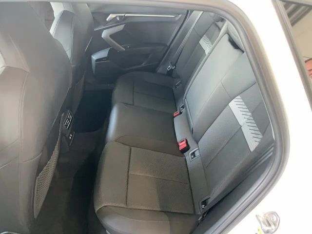 Audi A3 30 TFSI Sedan