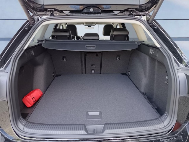 Volkswagen Golf 1.5 eTSI Variant