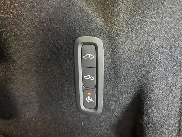 Volvo XC60 AWD Plus Recharge T6