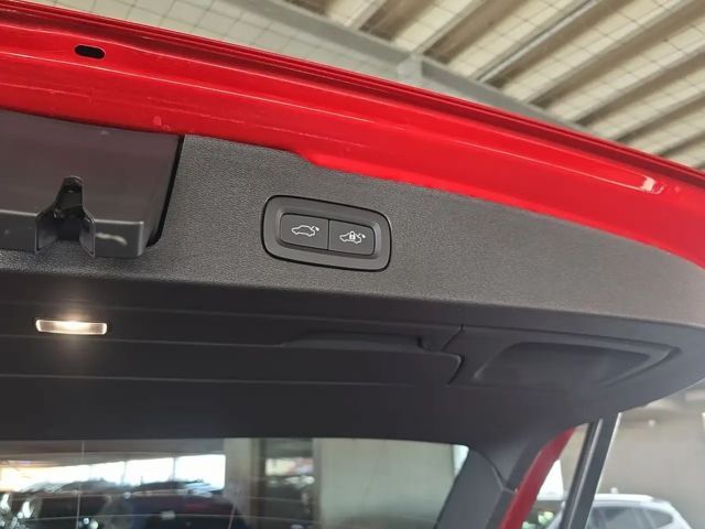 Volvo V60 Cross Country AWD Plus