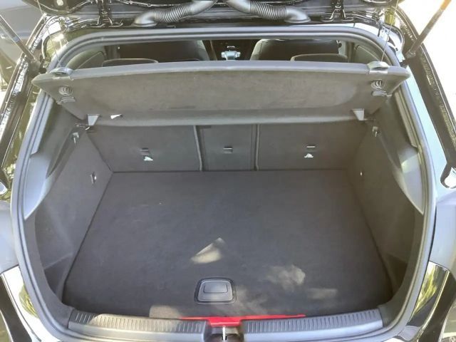 Mercedes-Benz A 250 A 250 e Style