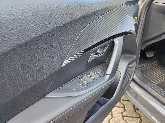 Peugeot 2008 Allure Pack EAT8 PureTech