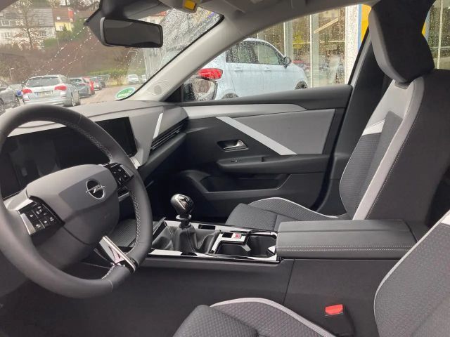 Opel Astra 1.2 Turbo Enjoy Turbo