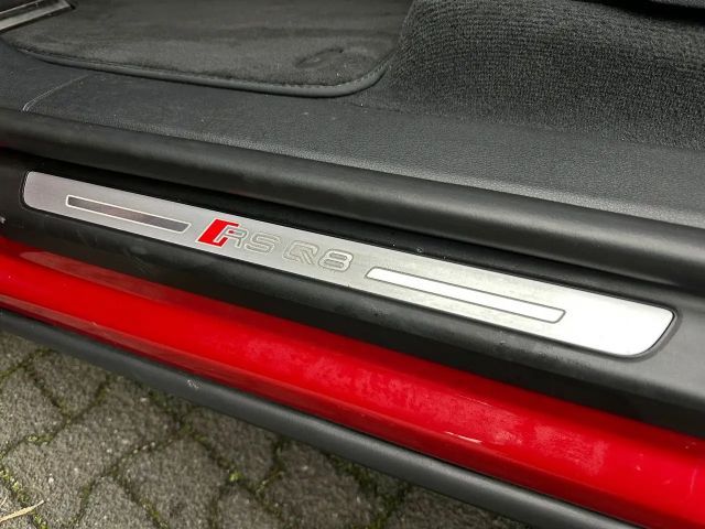 Audi RS Q8 Performance