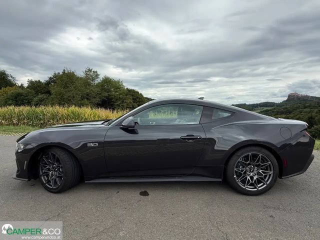 Ford Mustang Fastback GT 5.0 V8