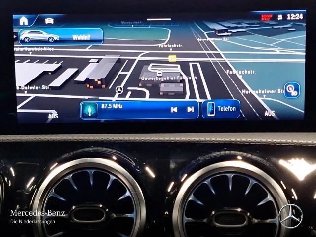 Mercedes-Benz A 250 A 250 e AMG Line