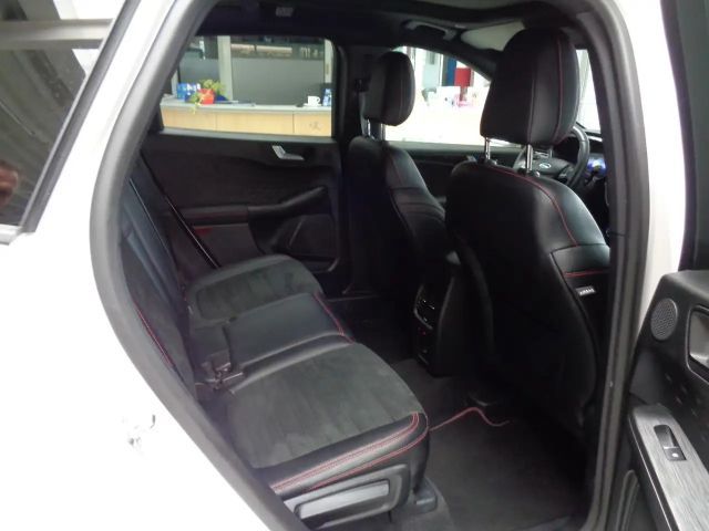 Ford Kuga Hybrid ST Line X