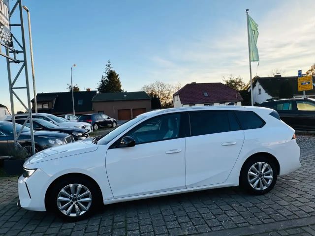 Opel Astra Elegance Sports Tourer