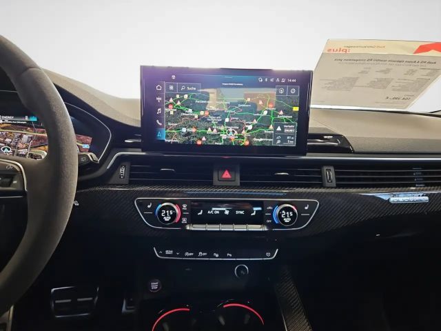 Audi RS4 Avant Competition Quattro